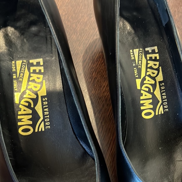 Lillaz Gancini Salvatore Ferragamo Embossed - Picture 11 of 11